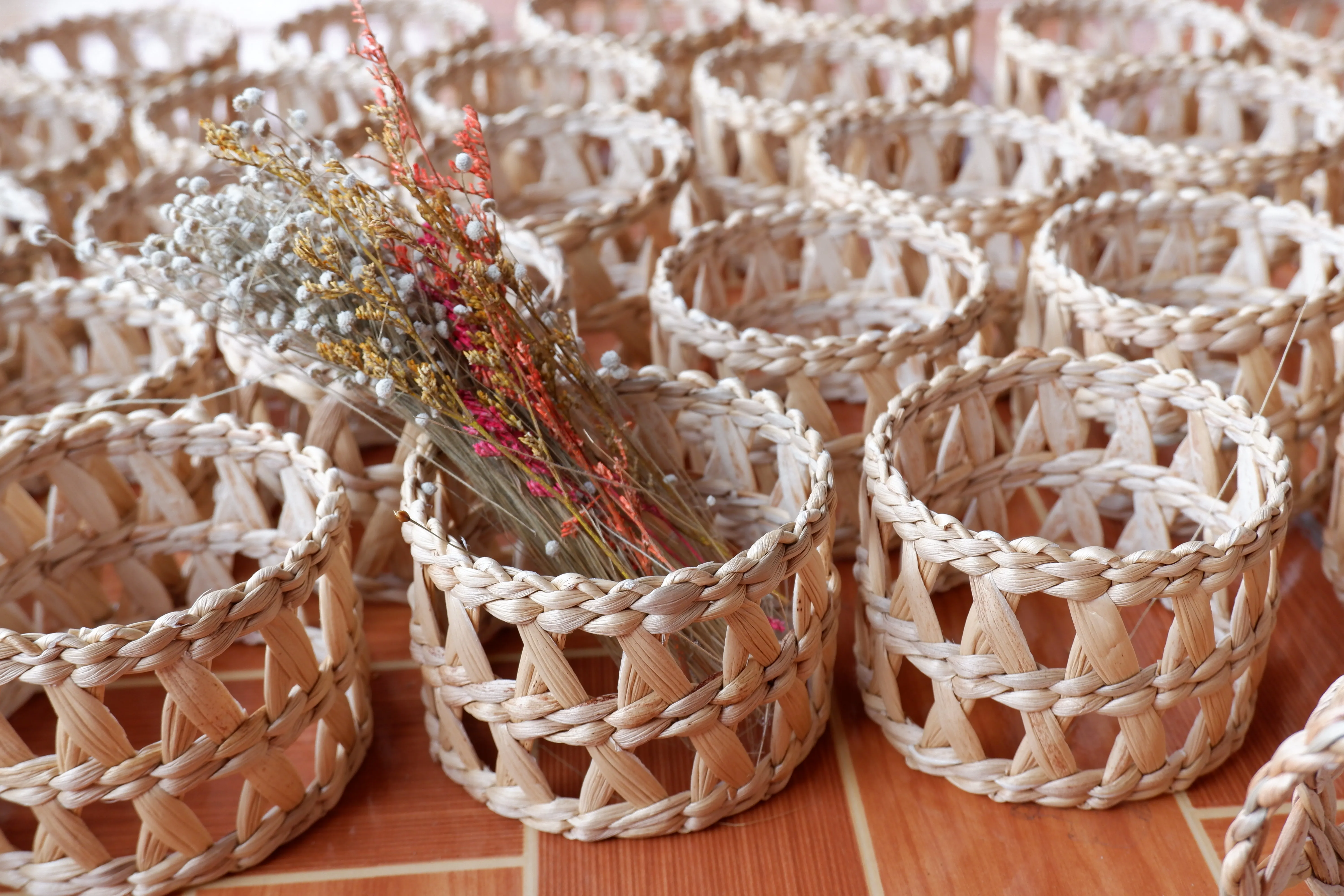 50 pcs glass, Custom Vintage Woven Wicker Wrapped Glass, Woven Seagrass Coasters (only seagrass wrapped without glass)