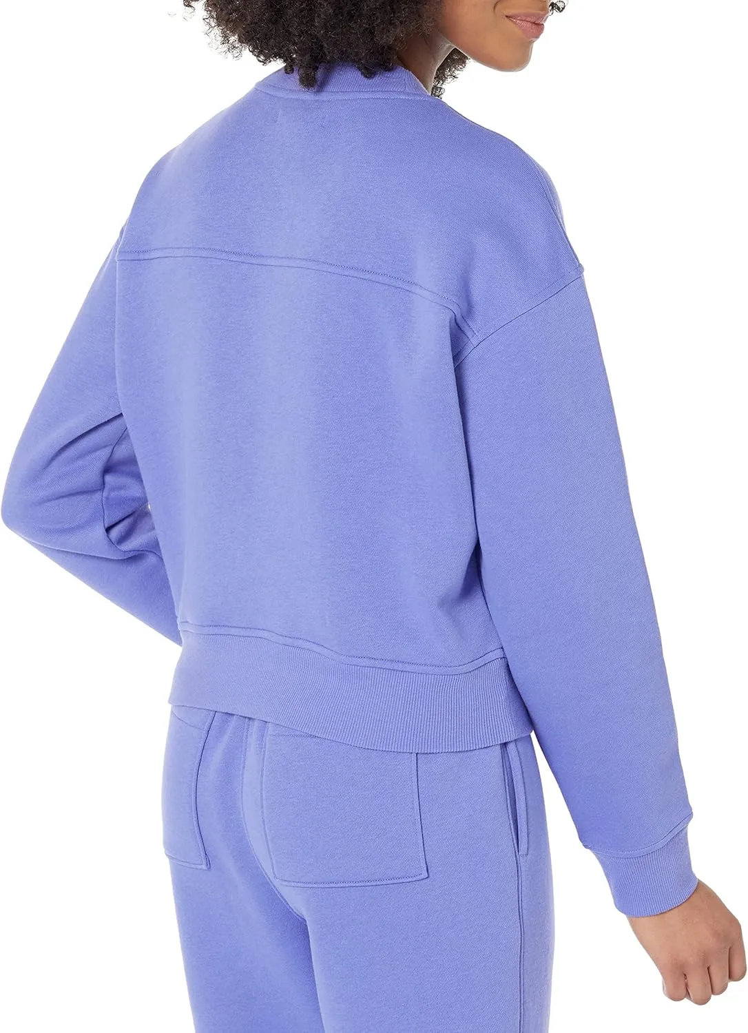 Amazon Essentials Women's Cropped Drop Shoulder Sweatshirt (Available in Plus Size)