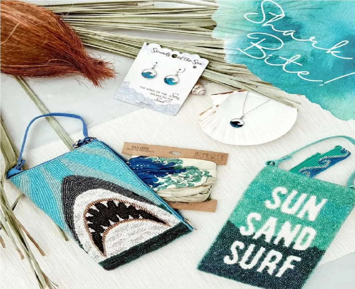 Bamboo Trading Sun Sand Surf, Women Accessories, Fashion, Travel Bag