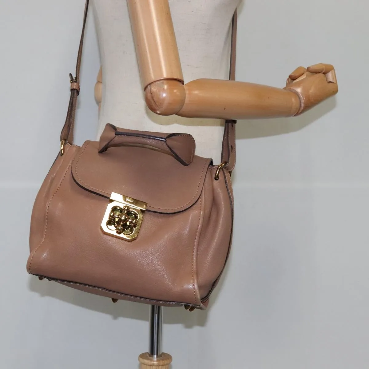 Chloe Elsie Shoulder Bag Leather Beige 106618