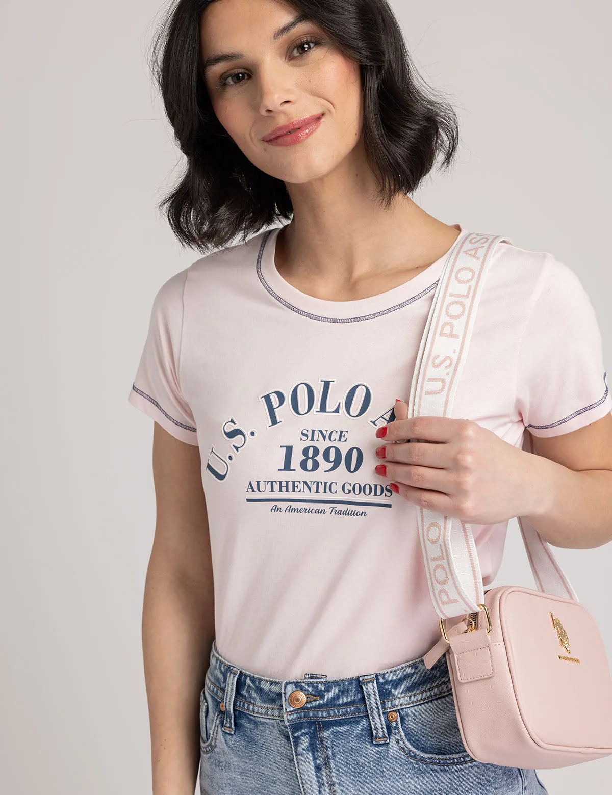 CLASSIC ZIP CROSSBODY BAG