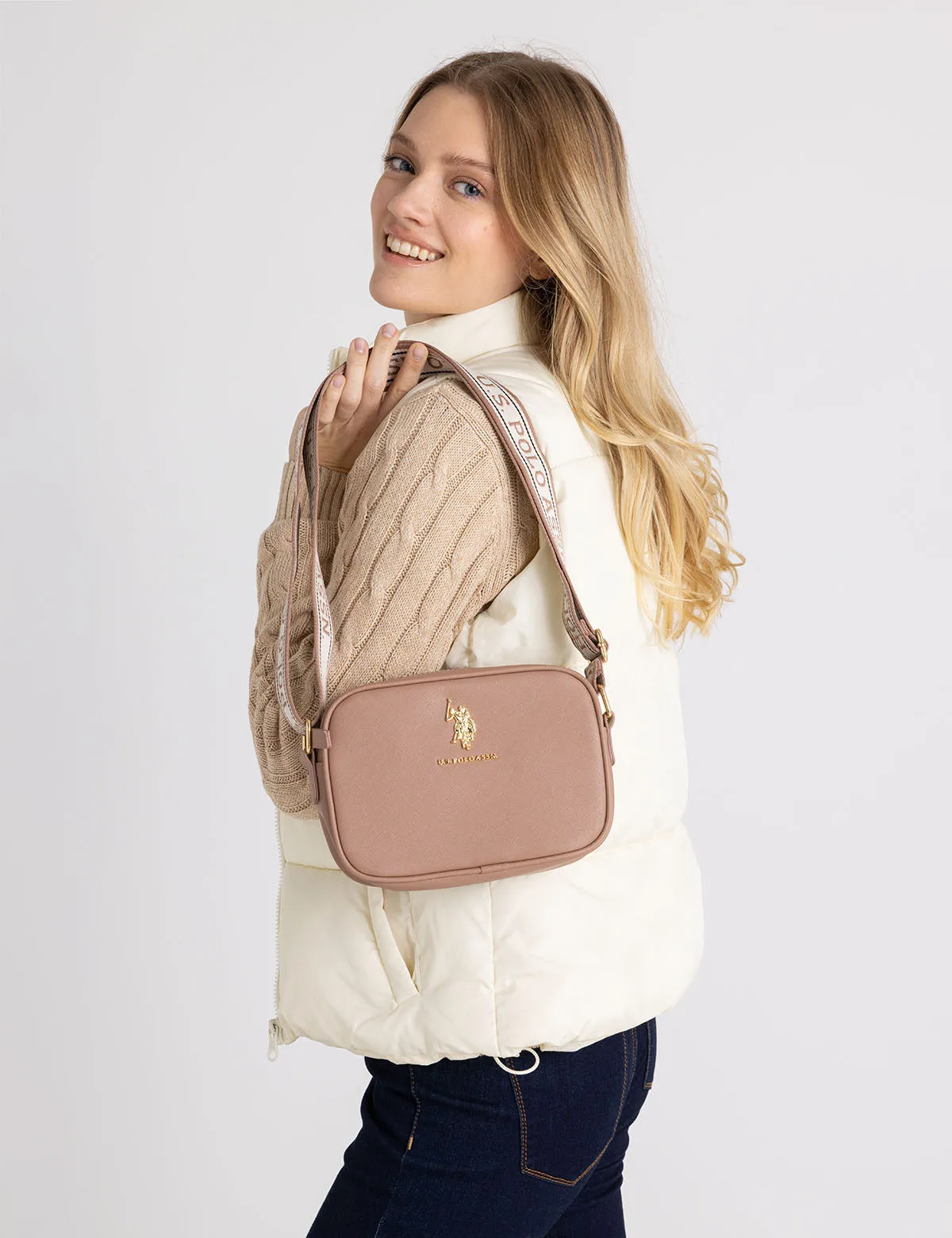 CLASSIC ZIP CROSSBODY BAG