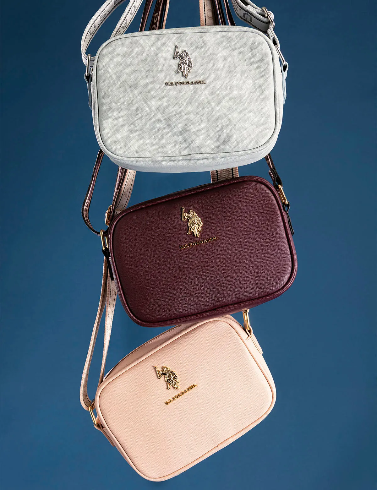 CLASSIC ZIP CROSSBODY BAG