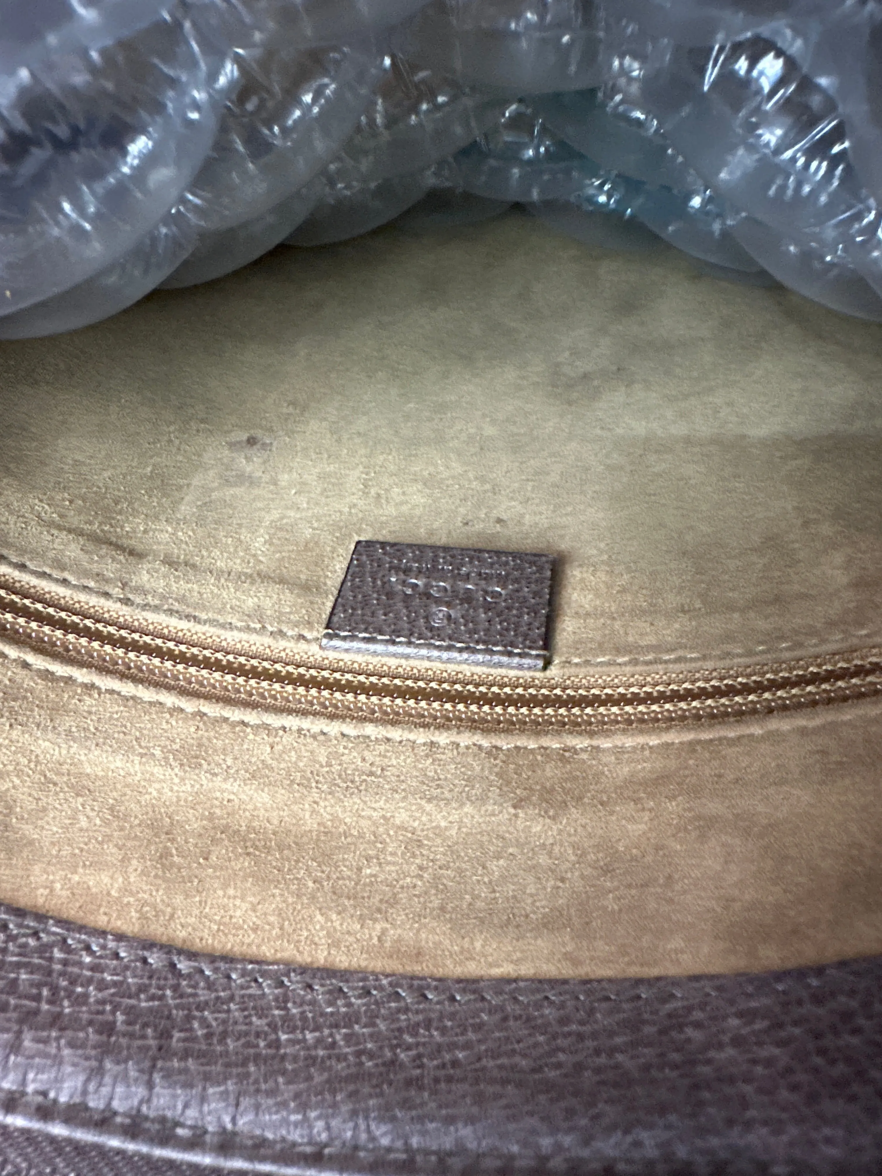 Gucci Bengal Tiger Supreme messenger Crossbody bag