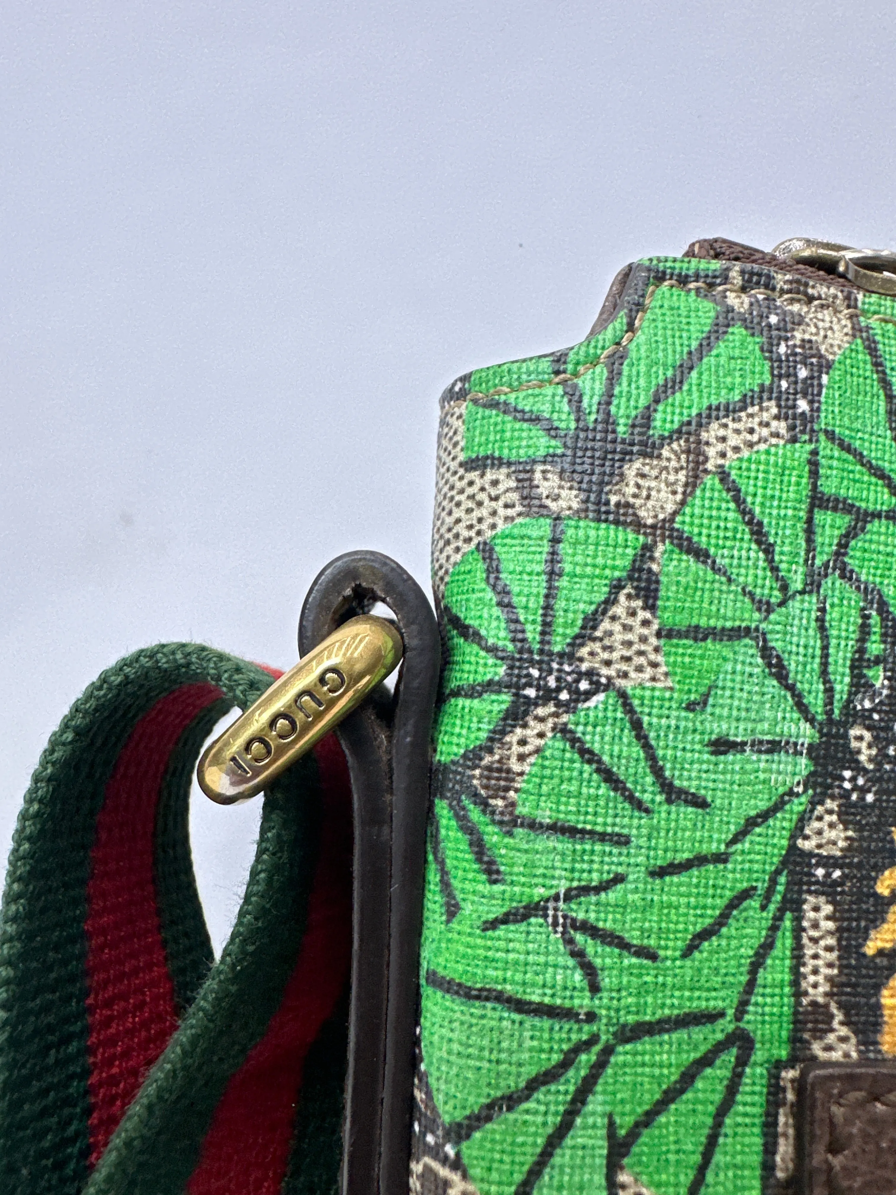 Gucci Bengal Tiger Supreme messenger Crossbody bag