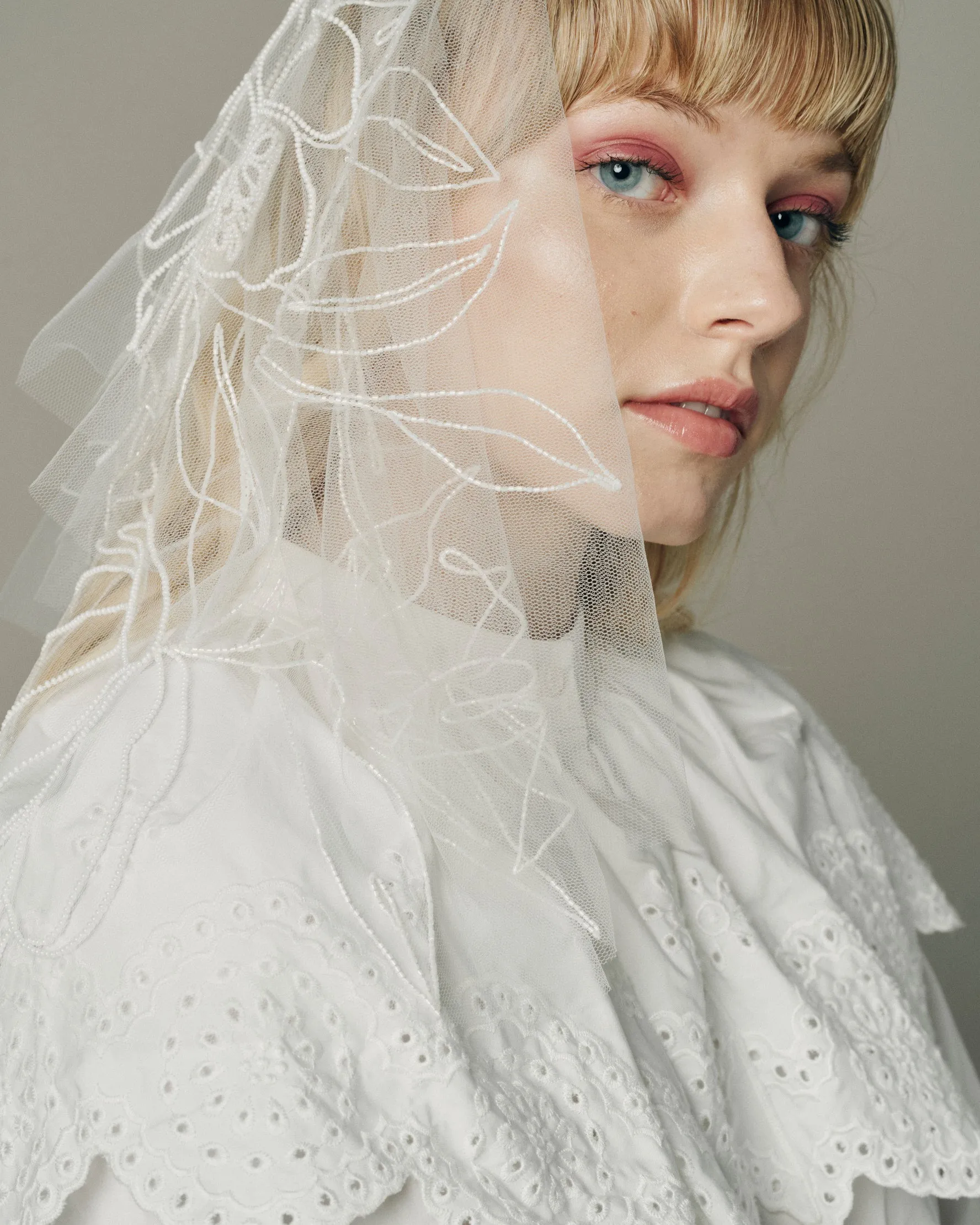 KIA BEADED FLORAL VEIL
