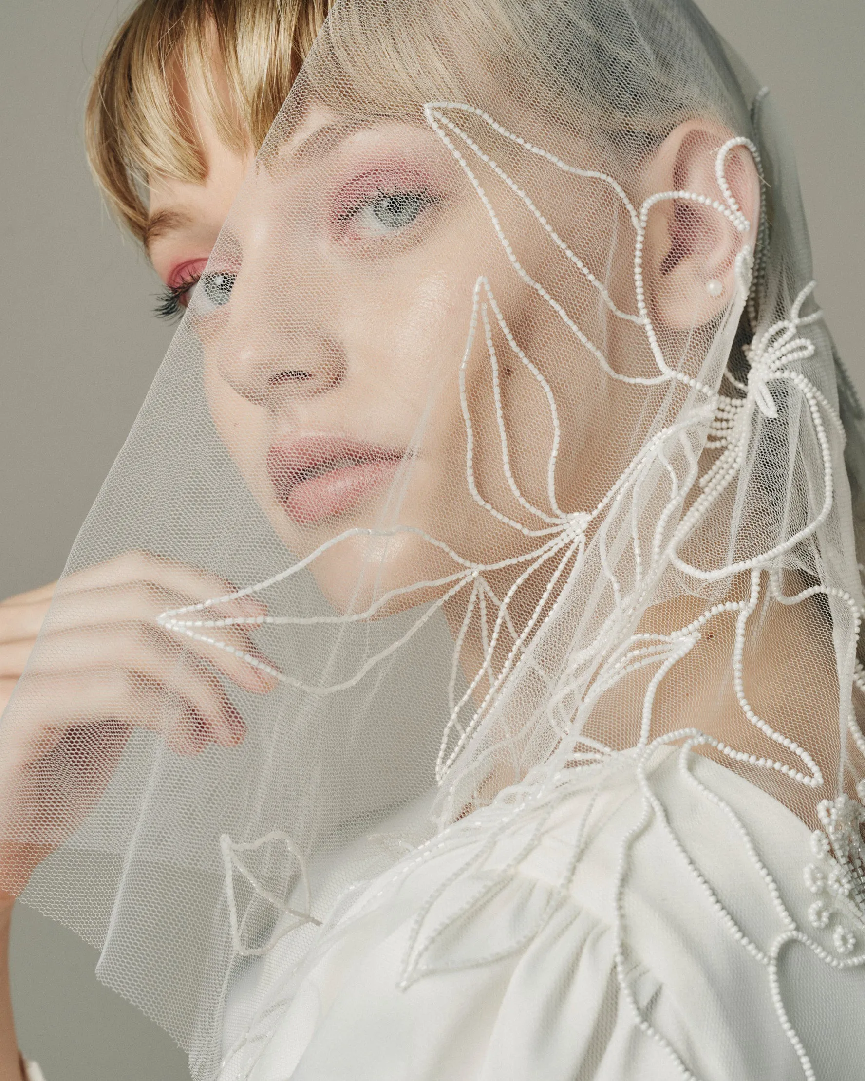 KIA BEADED FLORAL VEIL