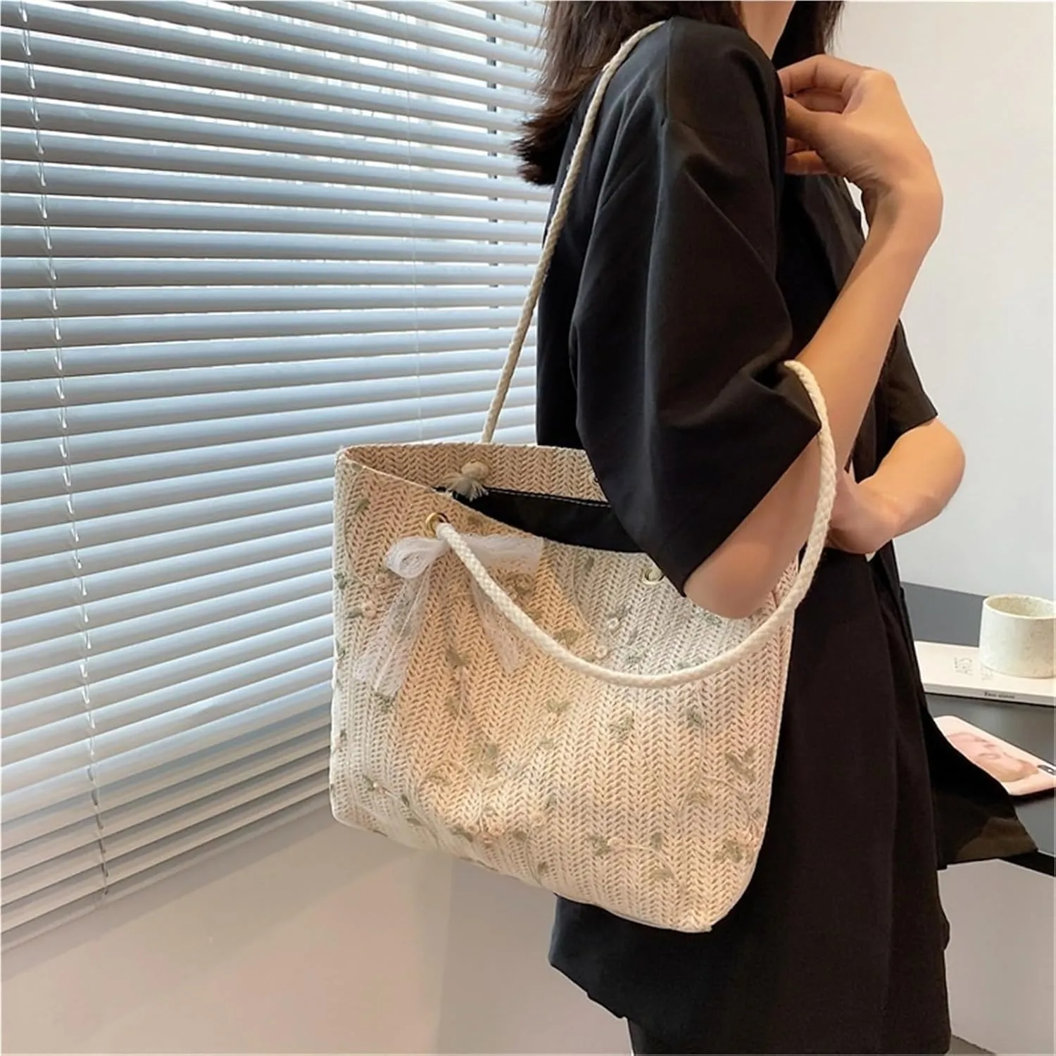 Large Beach Bags for Women Travel Straw Purses for Women Cute Beach Tote Straw Tote Vacation Handbags Shoulder Bag