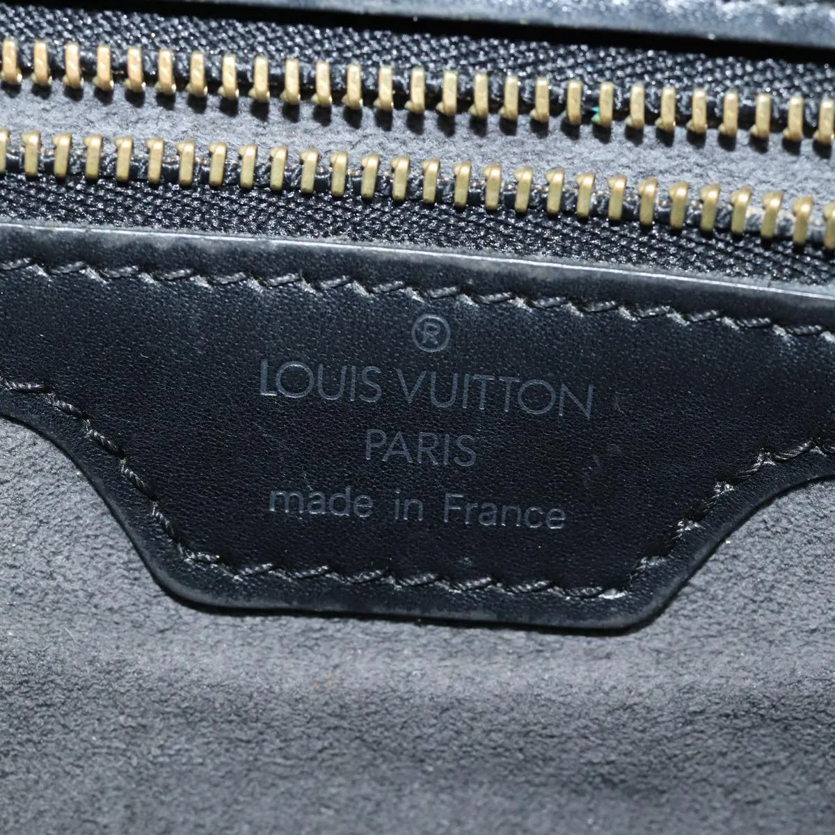 LOUIS VUITTON Epi Lussac Shoulder Bag Black M52282 LV 81770