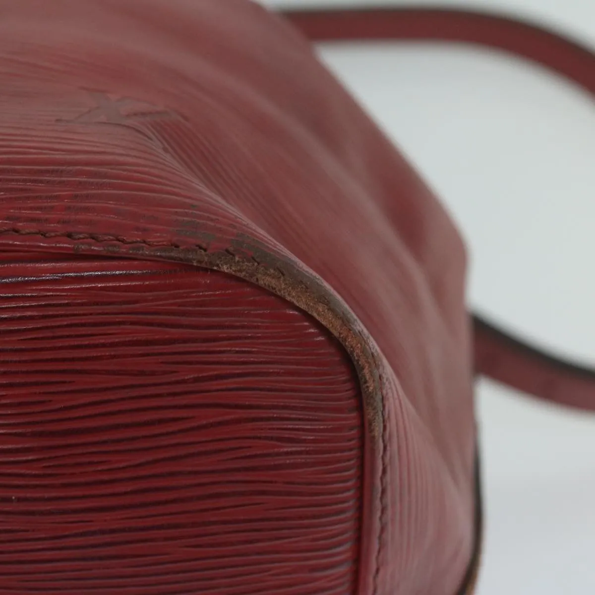 LOUIS VUITTON Epi Petit Noe Shoulder Bag Red M44107 LV 64342