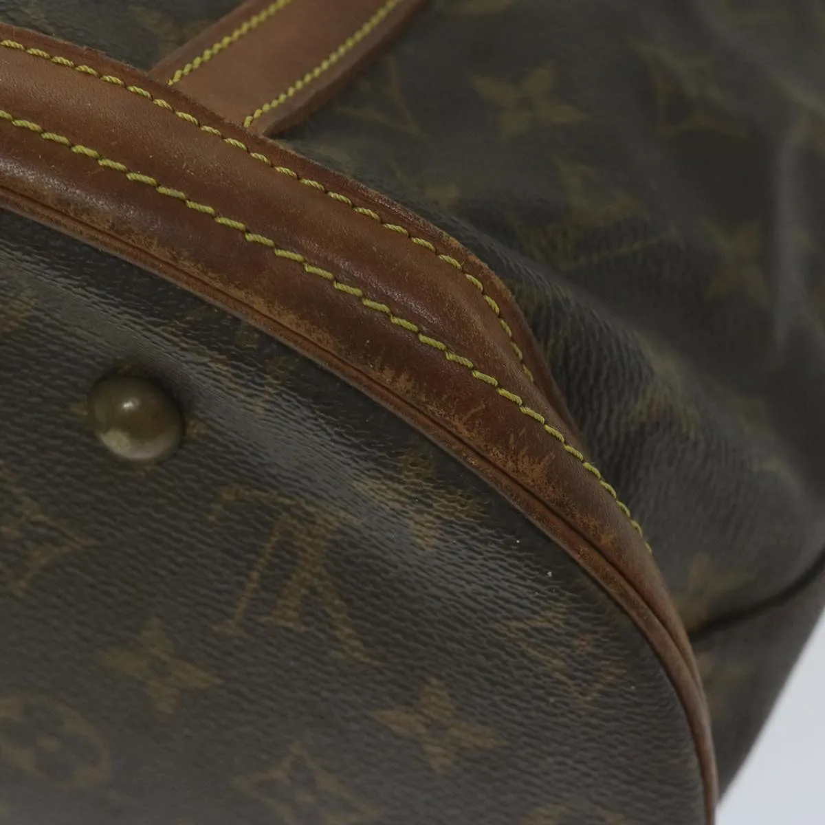 LOUIS VUITTON Monogram Bucket GM Shoulder Bag M42236 LV 62702