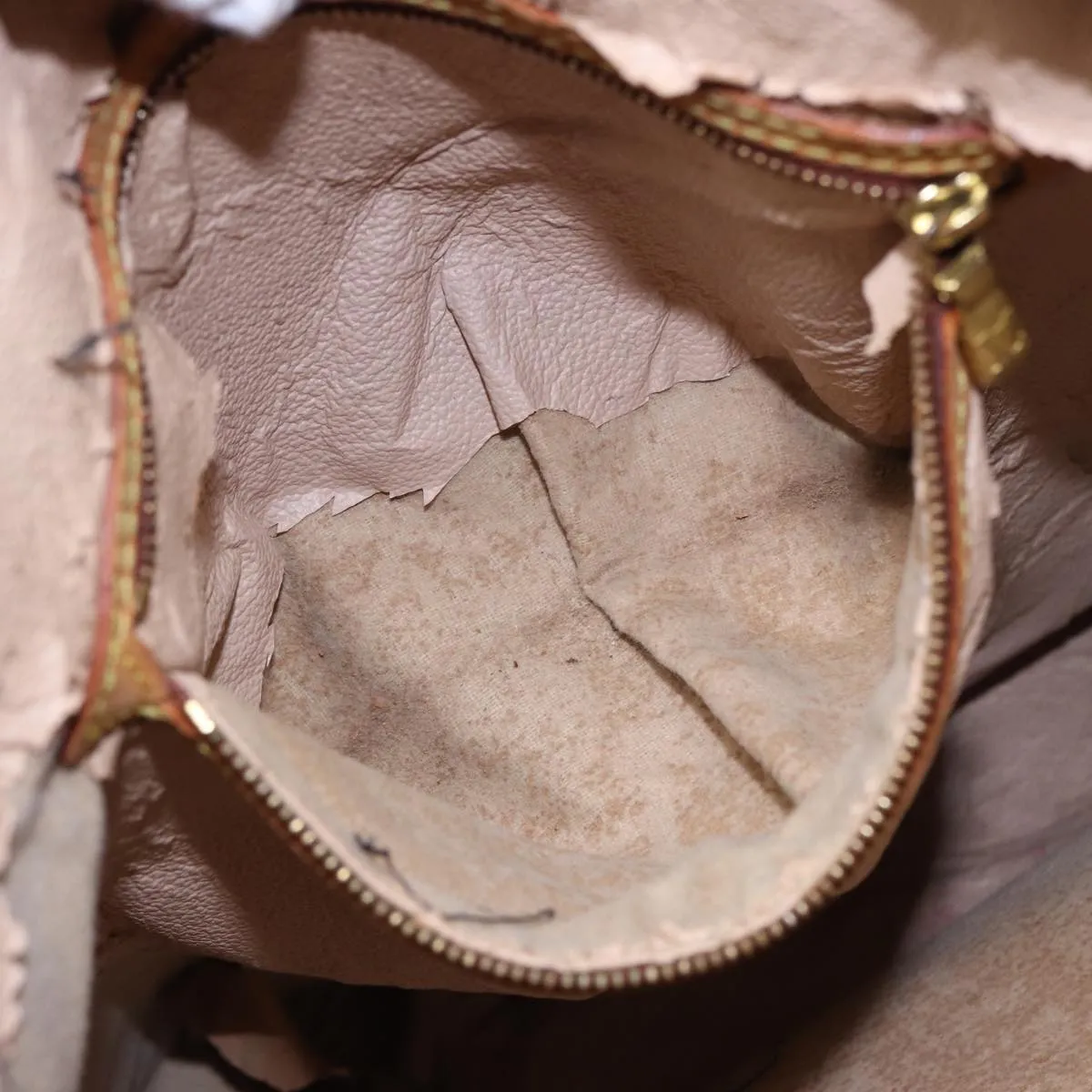 LOUIS VUITTON Monogram Bucket GM Shoulder Bag M42236 LV 78414