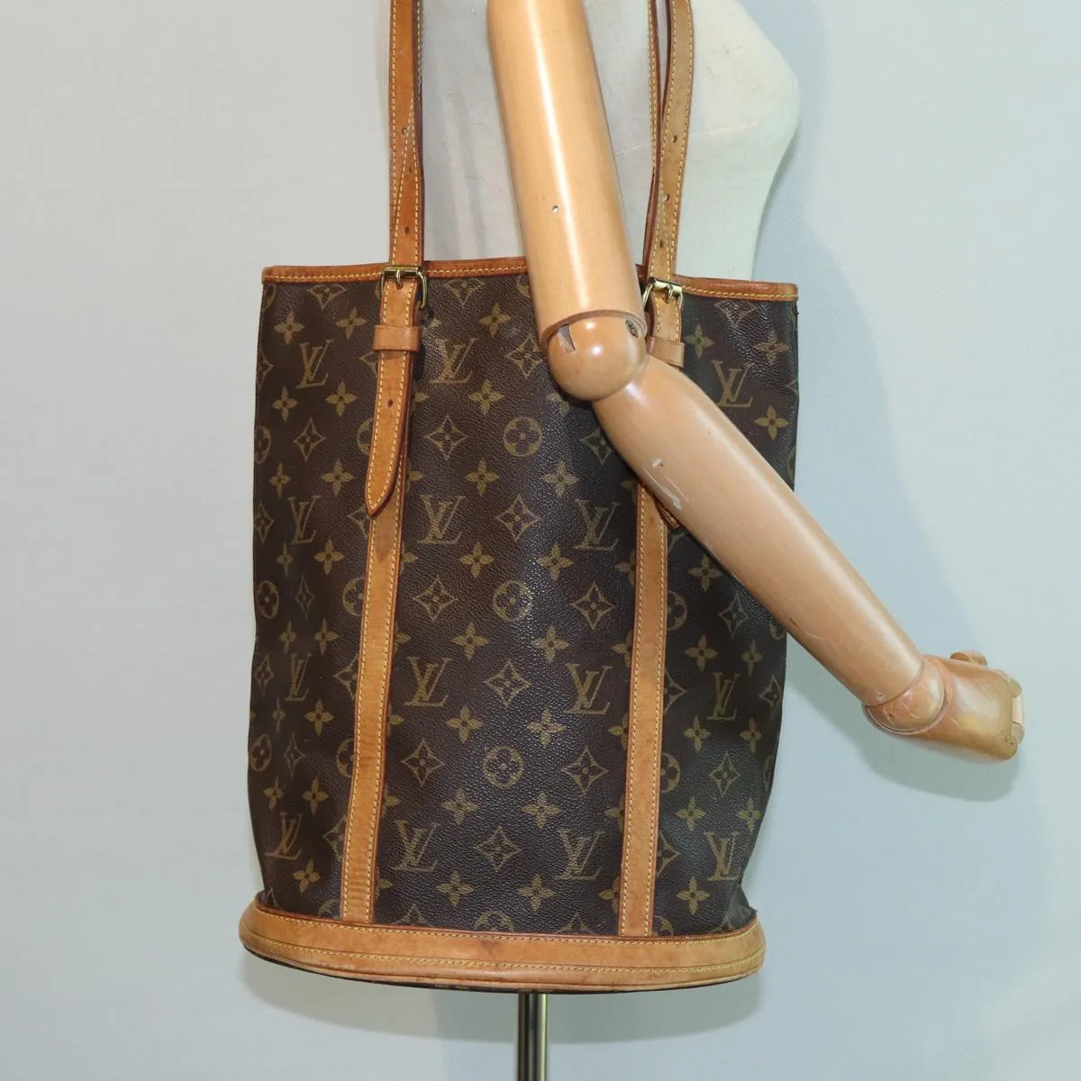 LOUIS VUITTON Monogram Bucket GM Shoulder Bag M42236 LV 83895