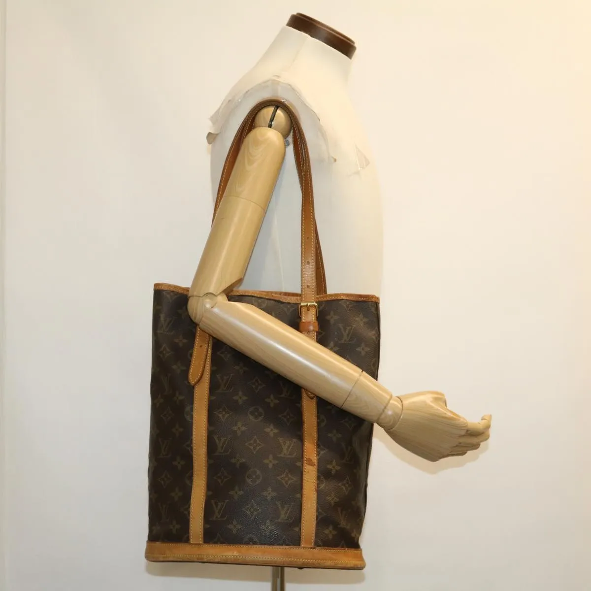 LOUIS VUITTON Monogram Bucket GM Shoulder Bag M42236 LV jk1984