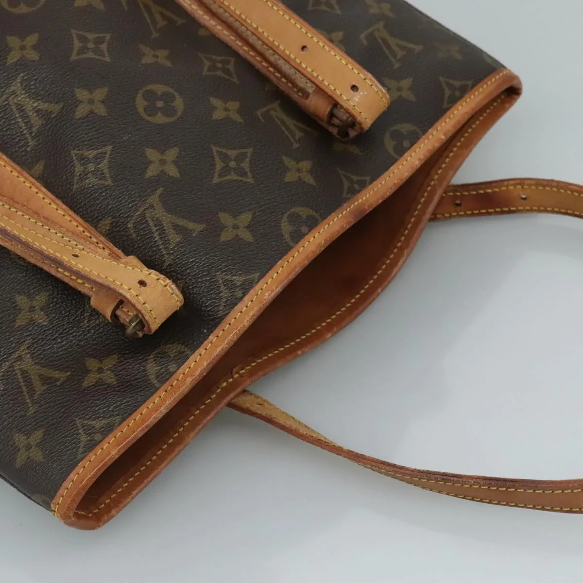 LOUIS VUITTON Monogram Bucket GM Shoulder Bag Vintage M42236 LV 111541