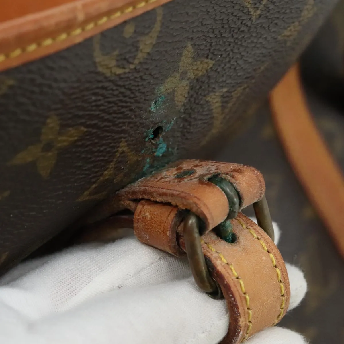 LOUIS VUITTON Monogram Bucket GM Shoulder Bag Vintage M42236 LV 111541