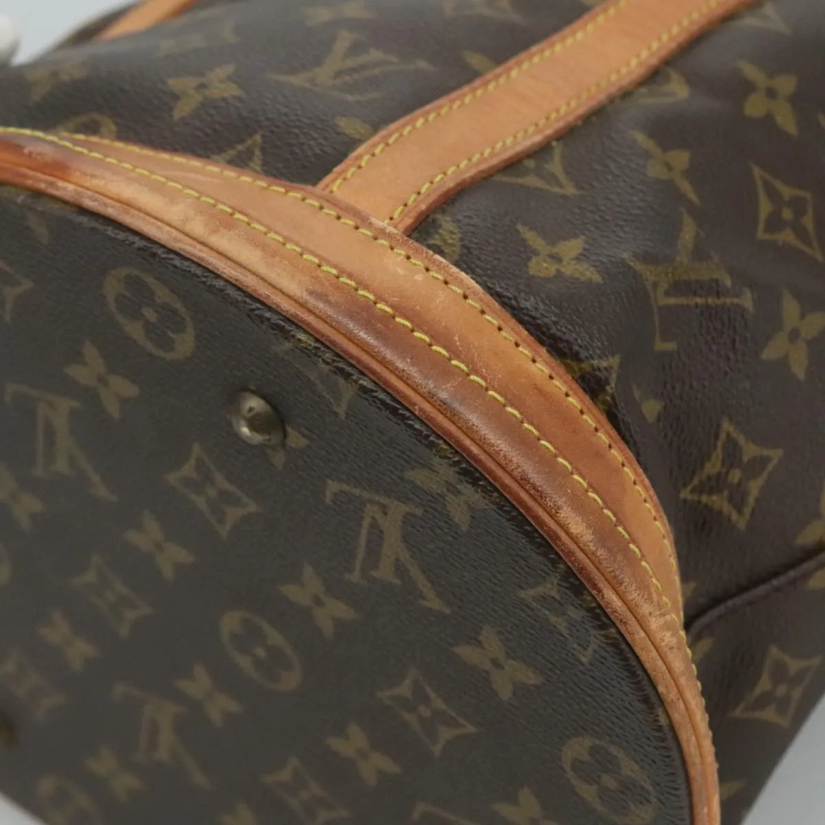 LOUIS VUITTON Monogram Bucket GM Shoulder Bag Vintage M42236 LV 111541