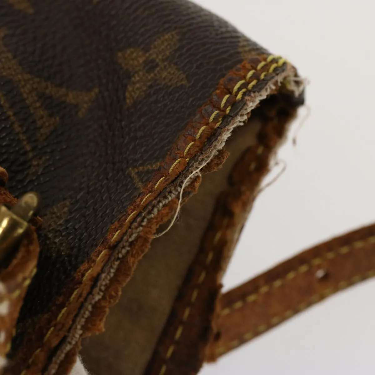 LOUIS VUITTON Monogram Bucket PM Shoulder Bag M42238 LV yk12746