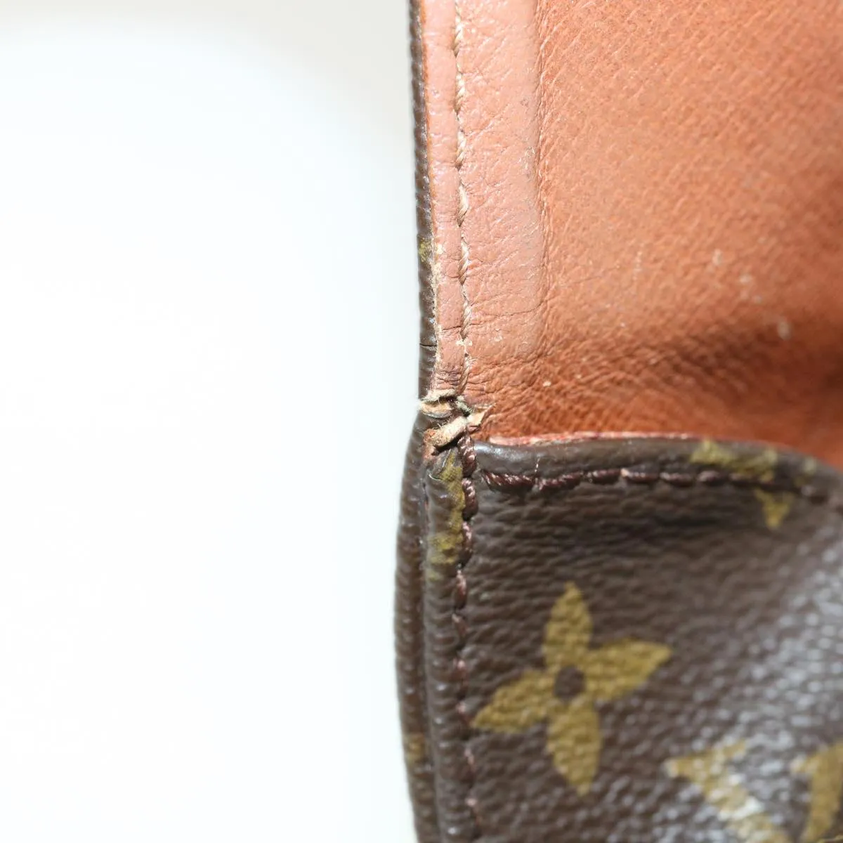 LOUIS VUITTON Monogram Cartouchiere MM Shoulder Bag M51253 LV ar8431