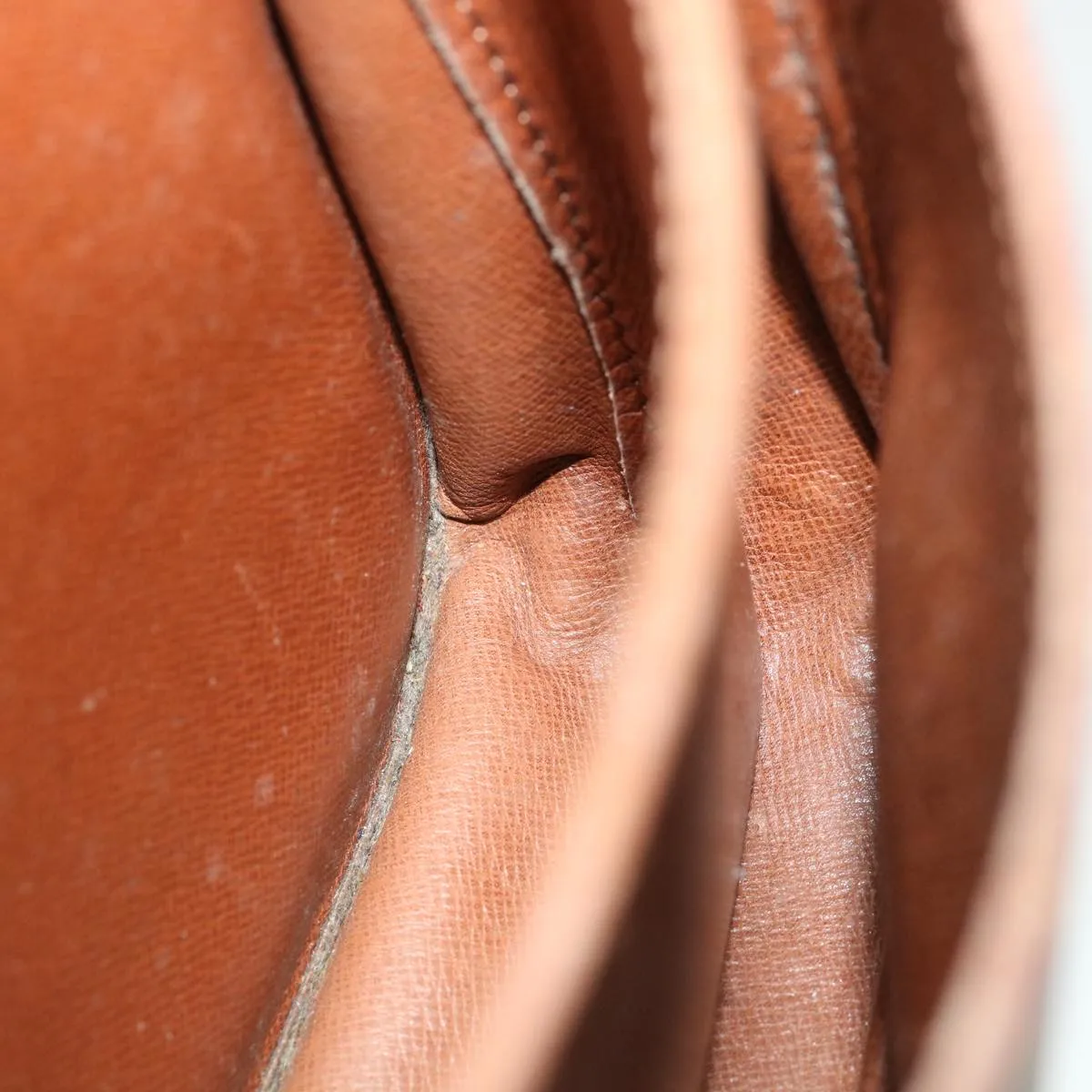 LOUIS VUITTON Monogram Cartouchiere MM Shoulder Bag M51253 LV ar8431