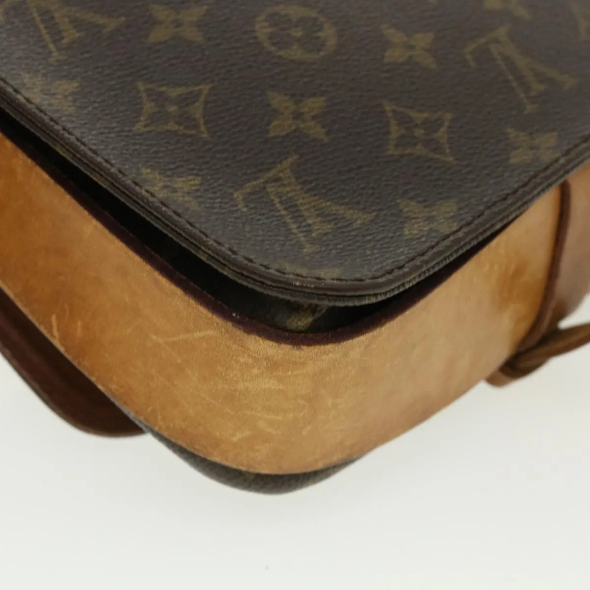 LOUIS VUITTON Monogram Cartouchiere MM Shoulder Bag M51253 LV ar8431