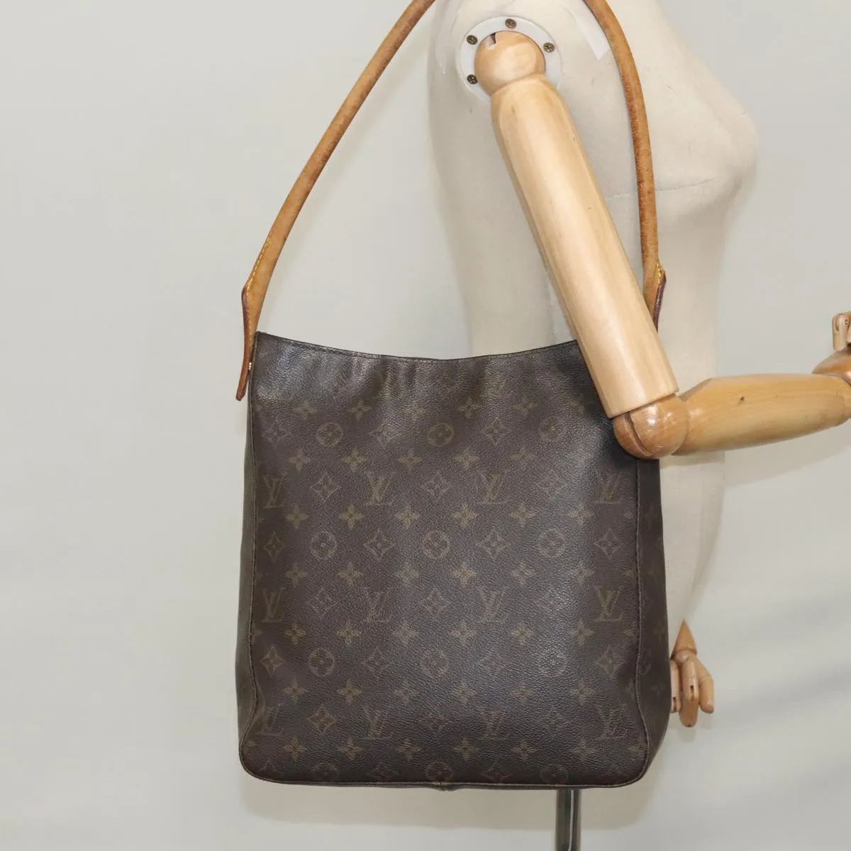 LOUIS VUITTON Monogram Looping GM Shoulder Bag M51145 LV 109739