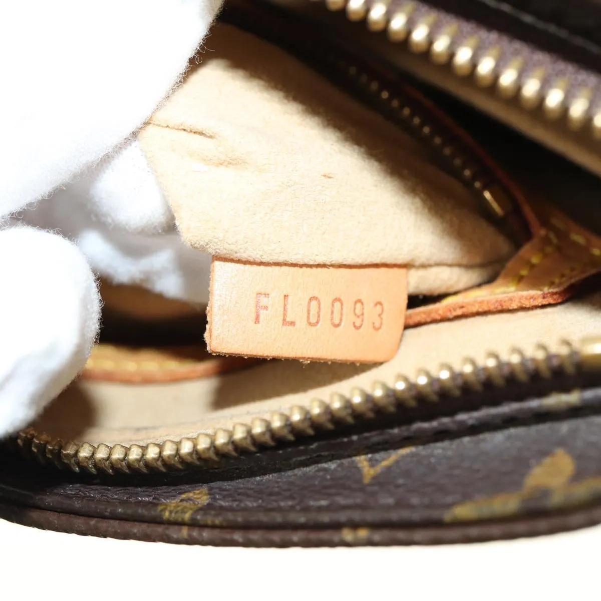 LOUIS VUITTON Monogram Looping MM Shoulder Bag M51146 LV ar11919B