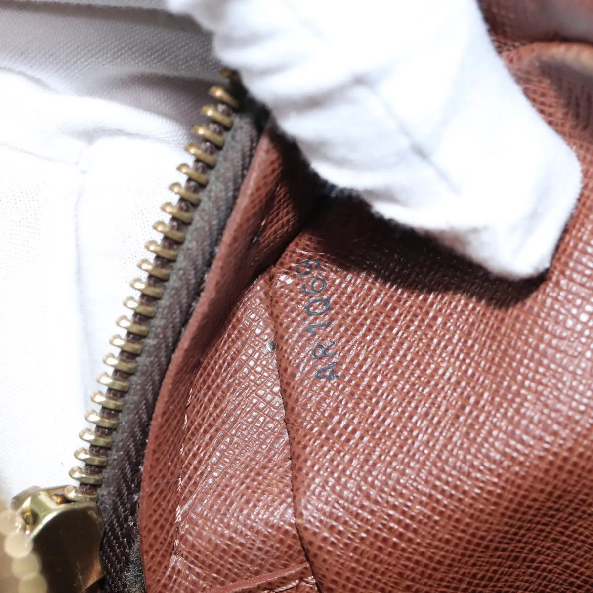 LOUIS VUITTON Monogram Nile Shoulder Bag M45244 LV 91452