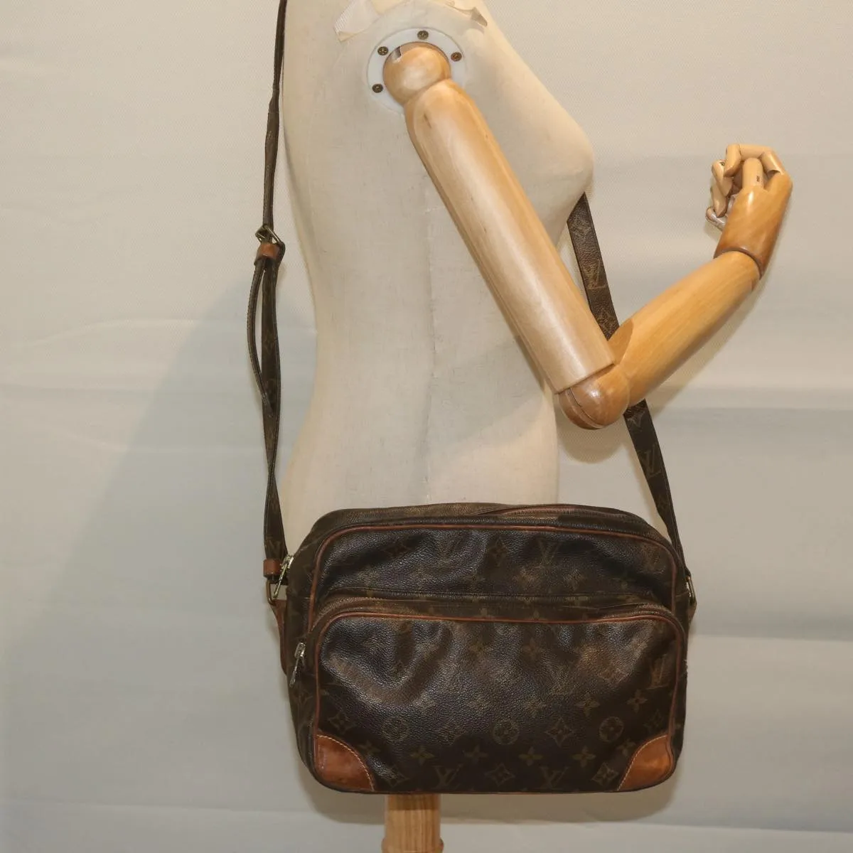 LOUIS VUITTON Monogram Nile Shoulder Bag M45244 LV th4456