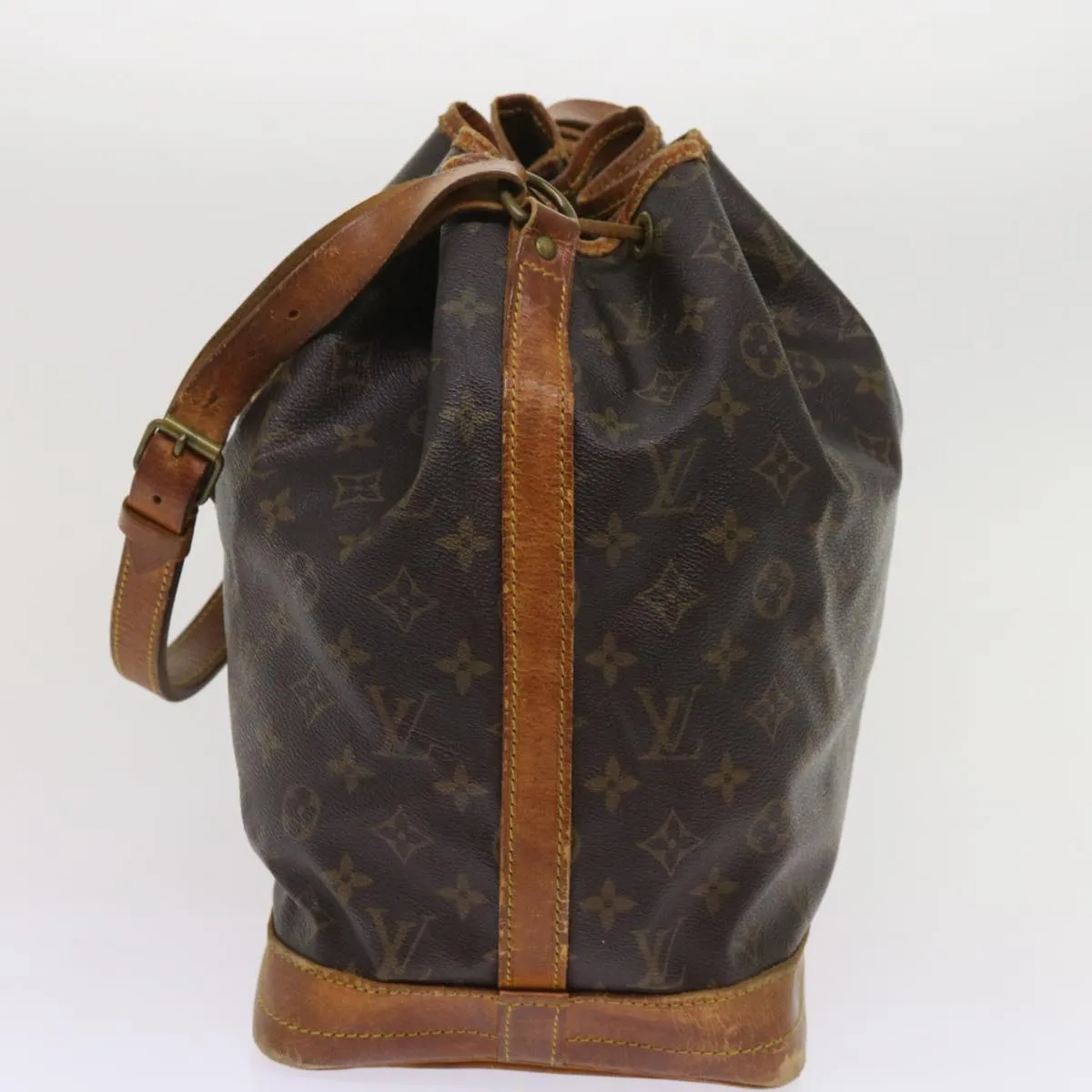 LOUIS VUITTON Monogram Noe Shoulder Bag M42224 LV 64419