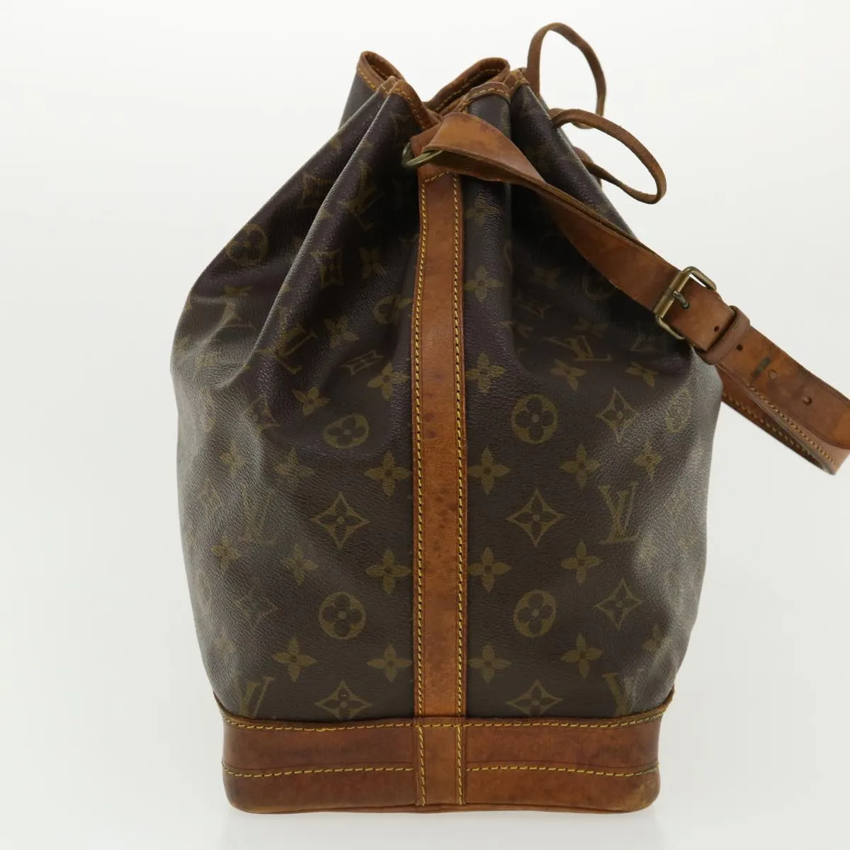 LOUIS VUITTON Monogram Noe Shoulder Bag M42224 LV am3551
