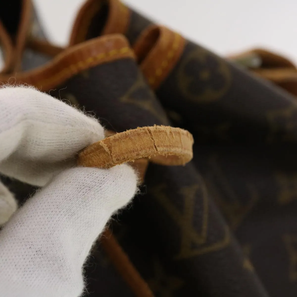 LOUIS VUITTON Monogram Noe Shoulder Bag M42224 LV am4238