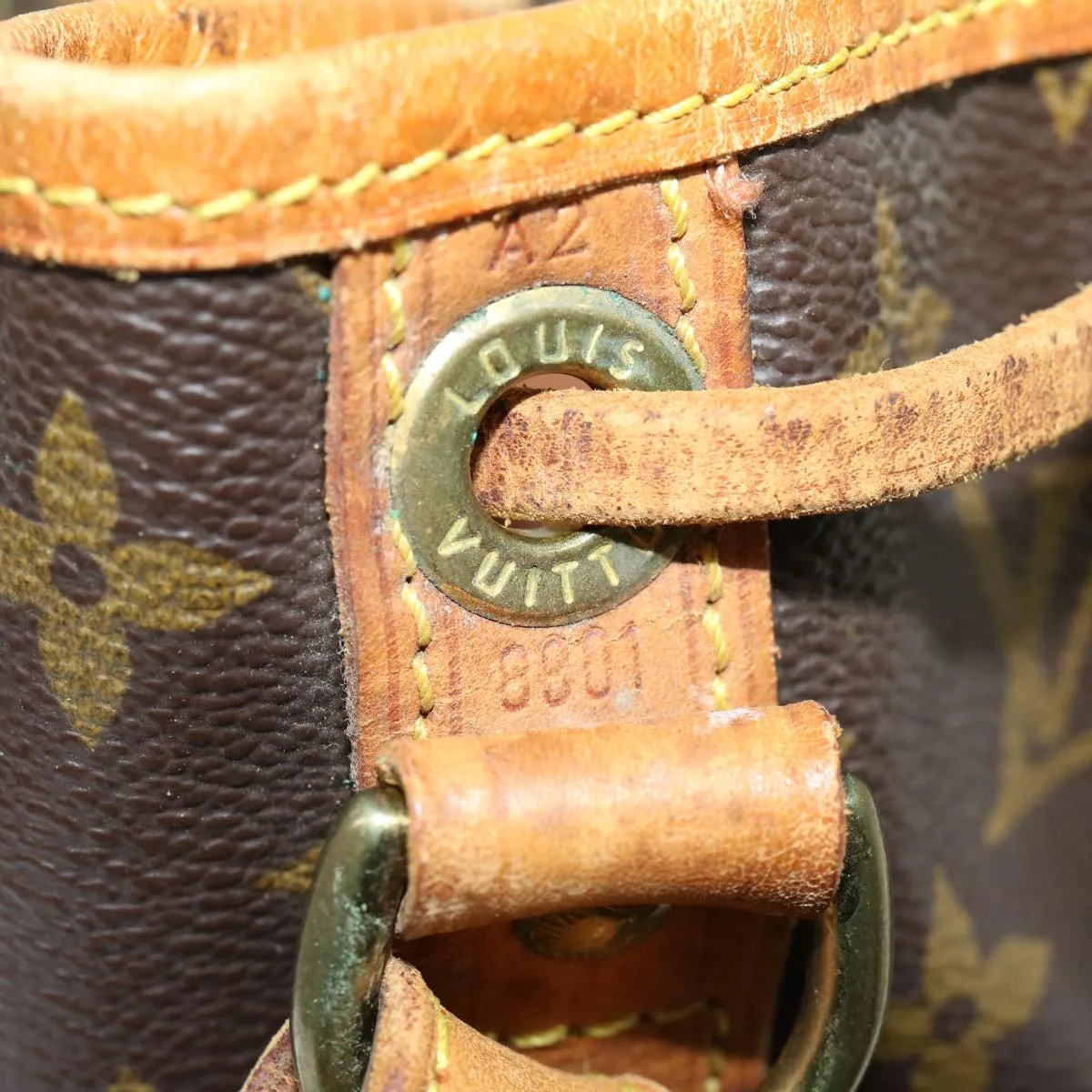 LOUIS VUITTON Monogram Noe Shoulder Bag M42224 LV lt548