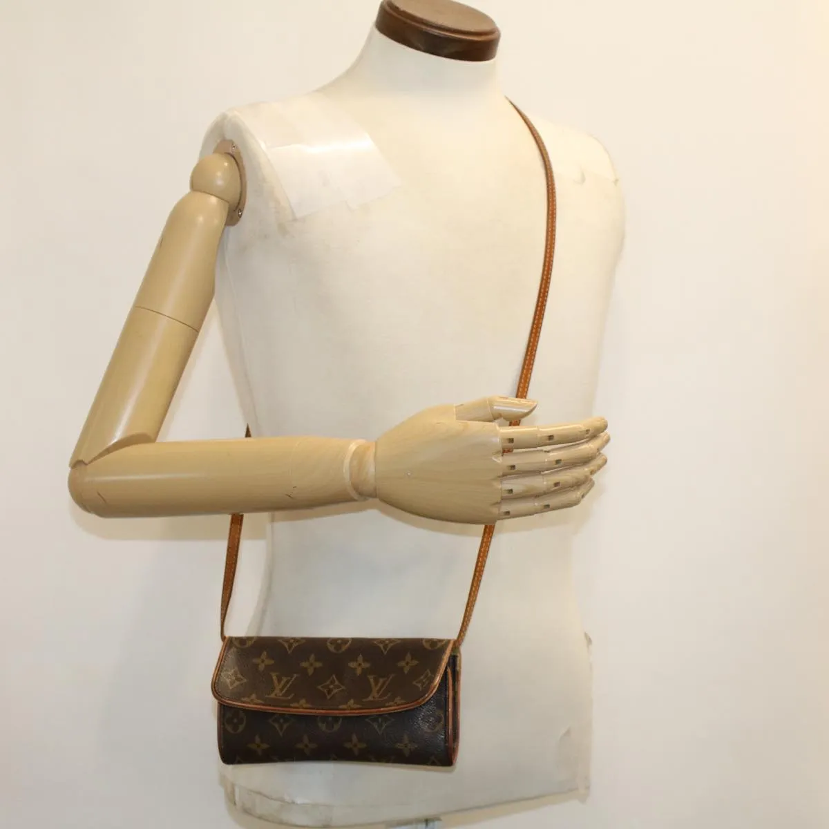 LOUIS VUITTON Monogram Pochette Twin PM Shoulder Bag M51854 LV rd5215