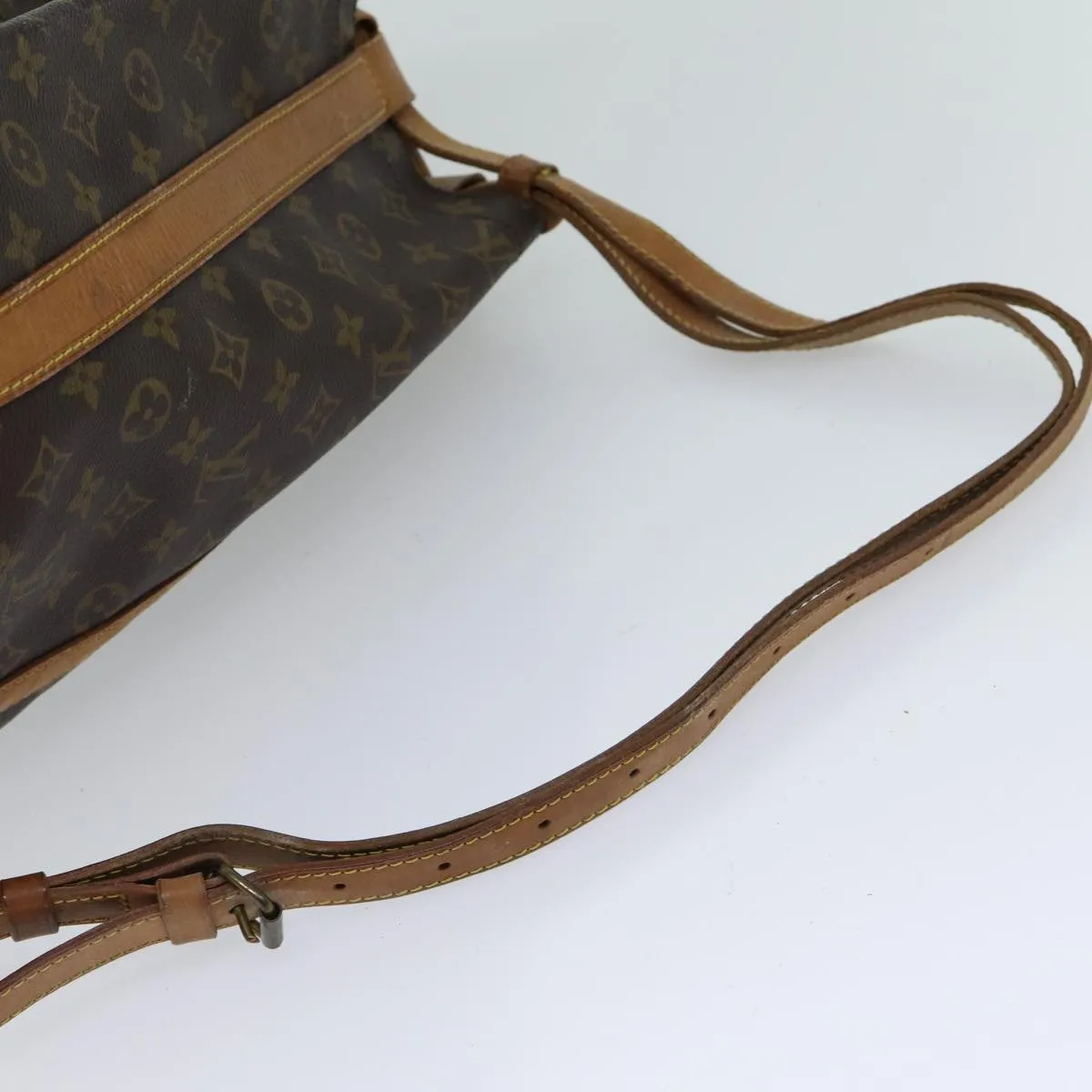 LOUIS VUITTON Monogram Randonnee GM Shoulder Bag M42244 LV 71292
