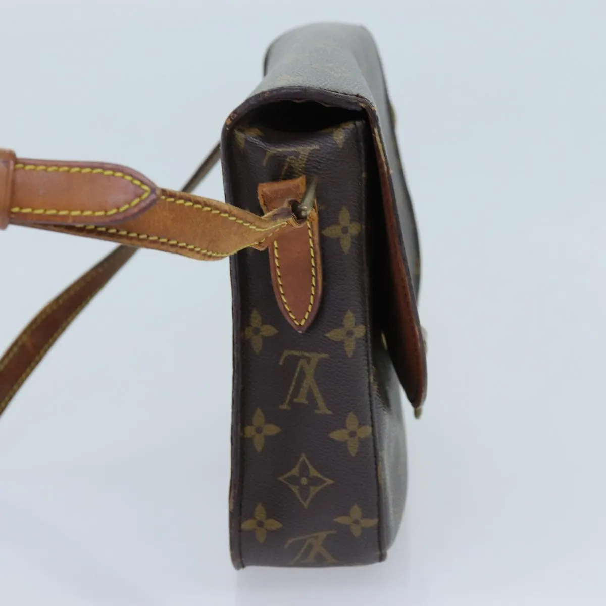 LOUIS VUITTON Monogram Saint Cloud GM Shoulder Bag M51242 LV 70697