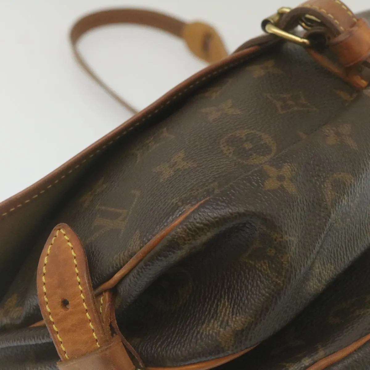 LOUIS VUITTON Monogram Saumur 30 Shoulder Bag M42256 LV 29205