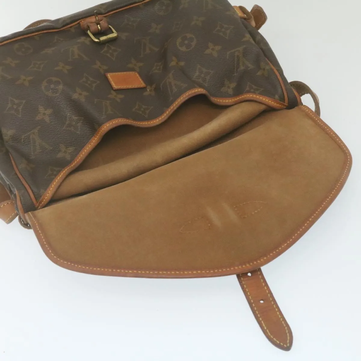 LOUIS VUITTON Monogram Saumur 30 Shoulder Bag M42256 LV 29205