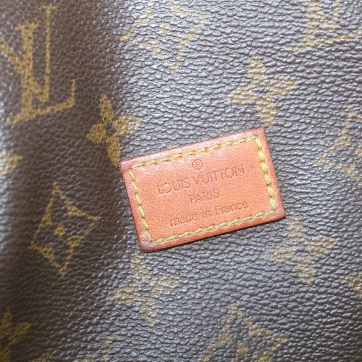 LOUIS VUITTON Monogram Saumur 30 Shoulder Bag M42256 LV 29205