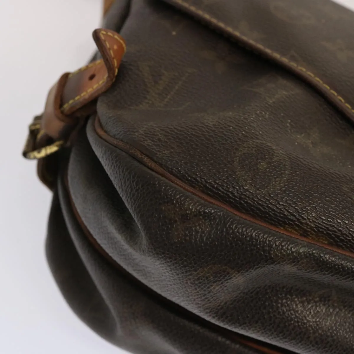 LOUIS VUITTON Monogram Saumur 30 Shoulder Bag M42256 LV 70706