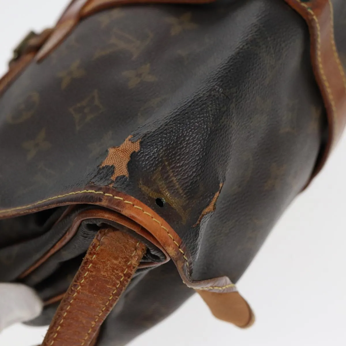 LOUIS VUITTON Monogram Saumur 30 Shoulder Bag M42256 LV 82220