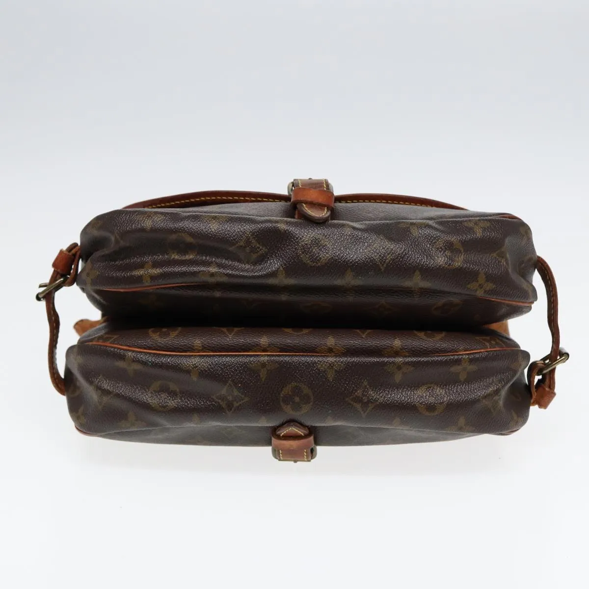 LOUIS VUITTON Monogram Saumur 30 Shoulder Bag M42256 LV 82220