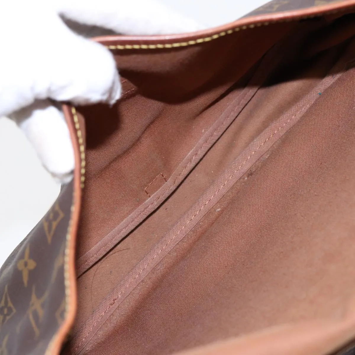 LOUIS VUITTON Monogram Saumur 30 Shoulder Bag M42256 LV 82220