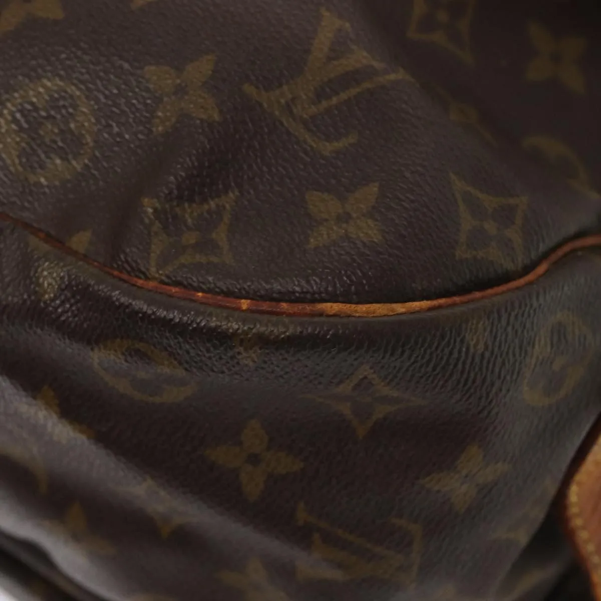 LOUIS VUITTON Monogram Saumur 35 Shoulder Bag M42254 LV 81387