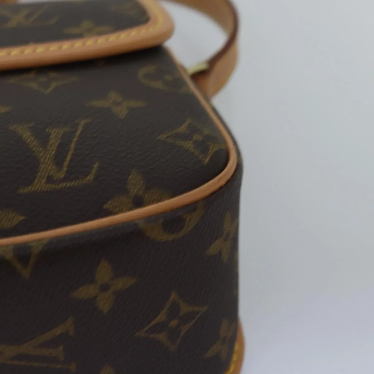 LOUIS VUITTON Monogram Sologne Shoulder Bag M42250 LV am6340A