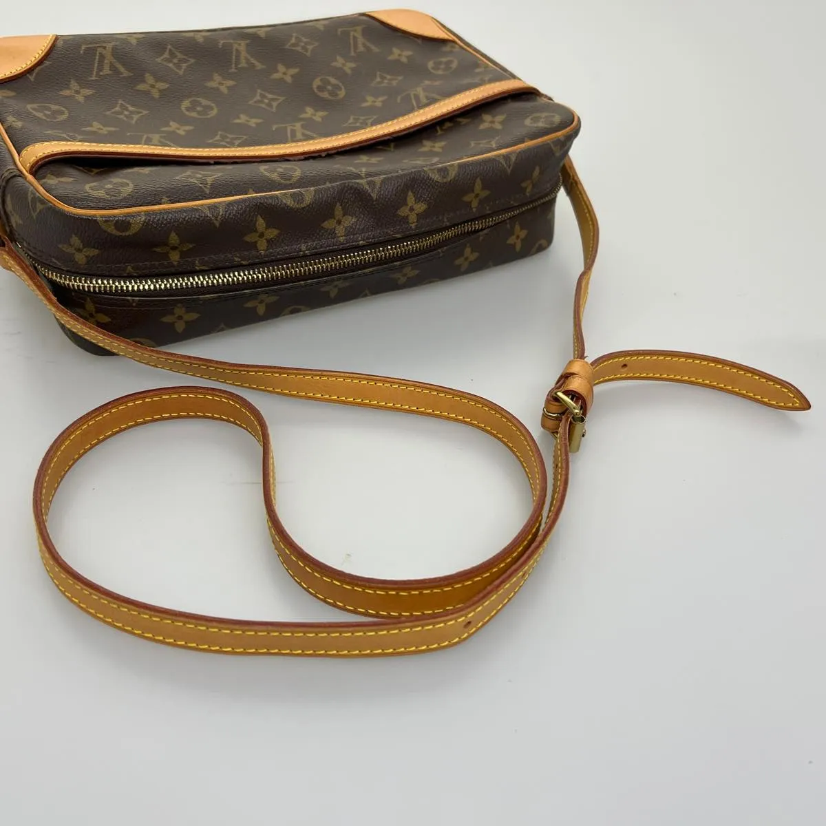 LOUIS VUITTON Monogram Trocadero 30 Shoulder Bag M51272 LV hs1550