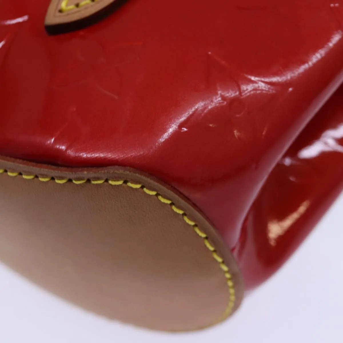 LOUIS VUITTON Monogram Vernis Biscayne Bay PM Bag Rouge M91291 LV 85002