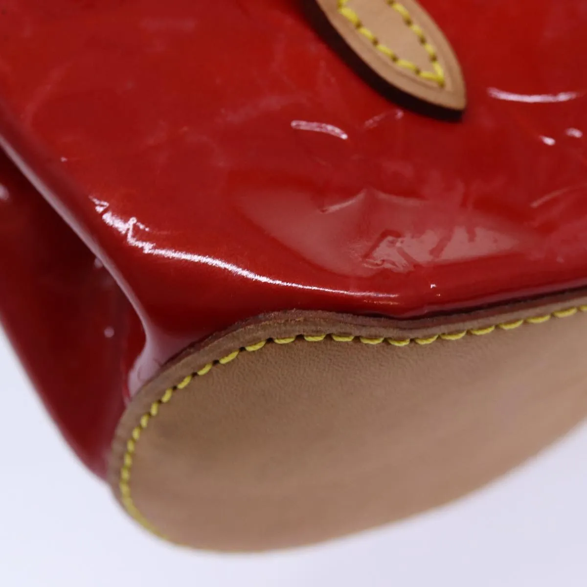 LOUIS VUITTON Monogram Vernis Biscayne Bay PM Bag Rouge M91291 LV 85002