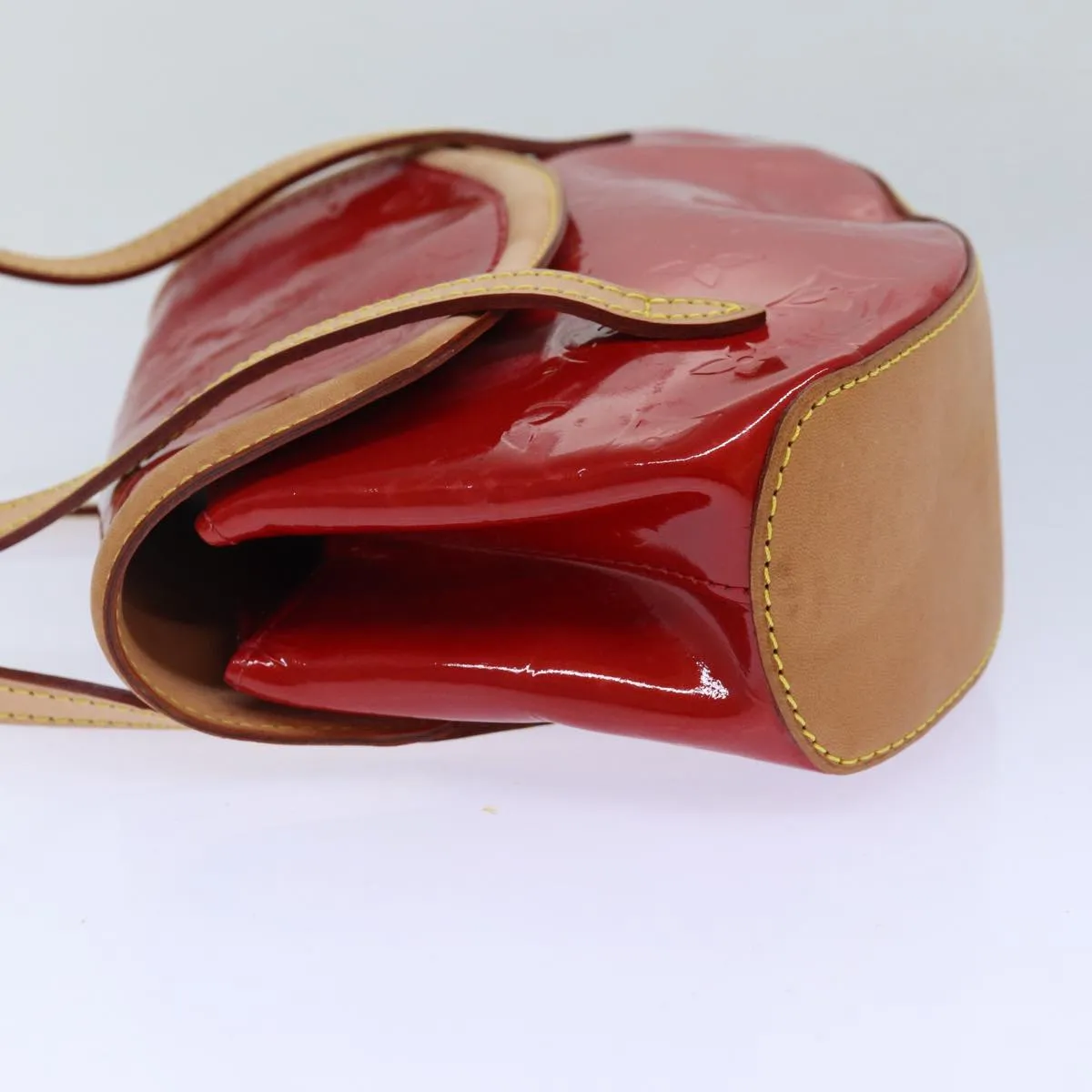 LOUIS VUITTON Monogram Vernis Biscayne Bay PM Bag Rouge M91291 LV 85002