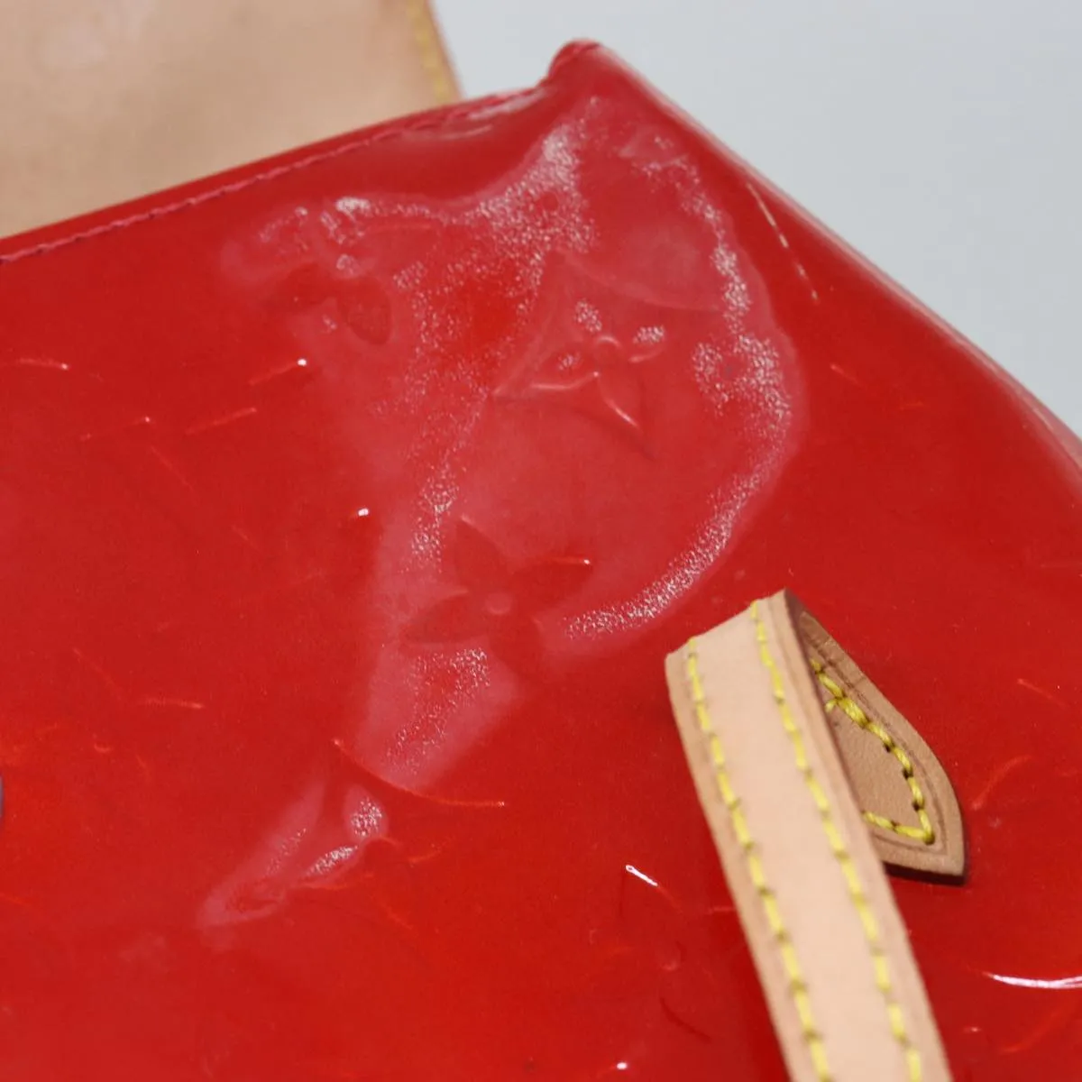 LOUIS VUITTON Monogram Vernis Biscayne Bay PM Bag Rouge M91291 LV 85002